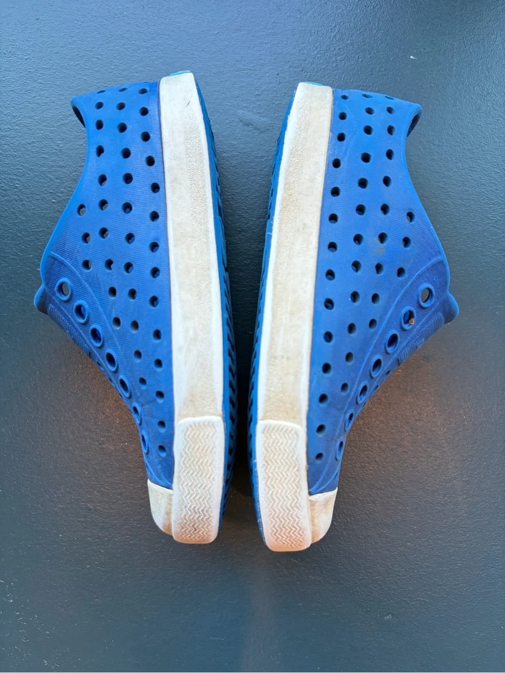 Native Kids Water Shoe in Bright Blue C8